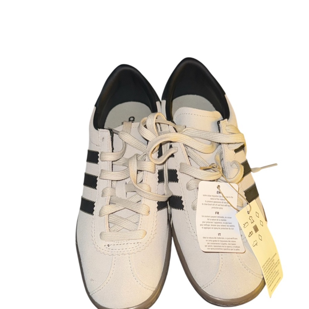 adidas Suede Sneaker in cream with Black Stripes - Picture 3 of 4